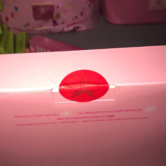 ‼️LAST ONE‼️🆑PRICE FIRM‼️🆕❤️ RED Hand Mirror - Picture 3 of 4